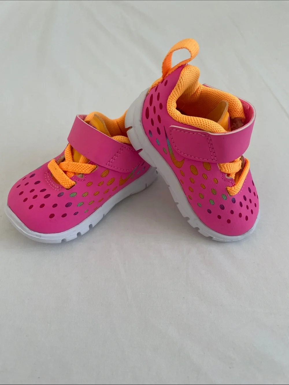 Nike Kids Pink and Orange Lightweight Sneakers